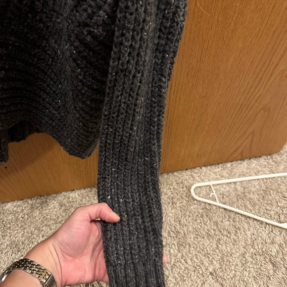 Womens Ruby Moon grey off the shoulder sweater size medium - Picture 10 of 10